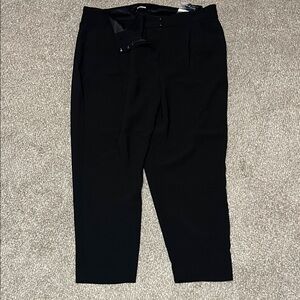 Express Women's Elegant Black Cropped Pants